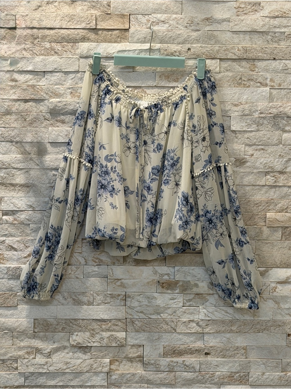 BLU PEPPER - Off-Shoulder Floral Peasant Top